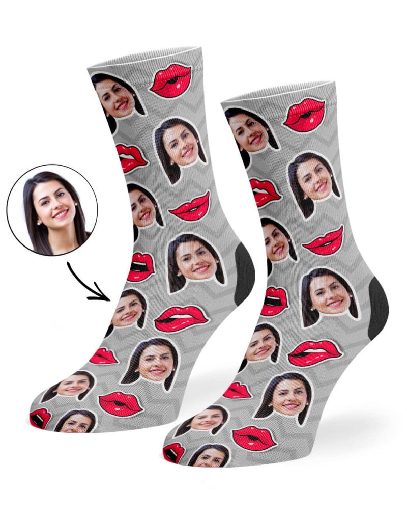 Grey Comic Lips Socks