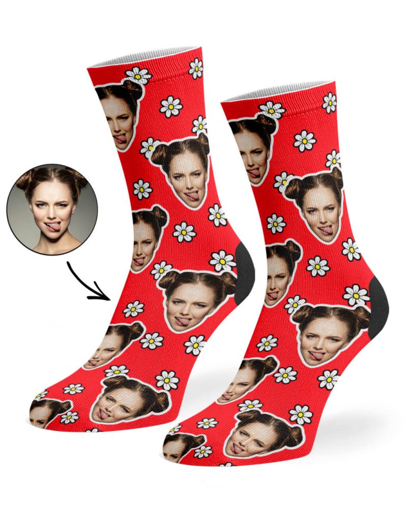 Red Daisy Socks