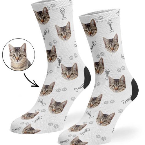 White Your Cat On Socks